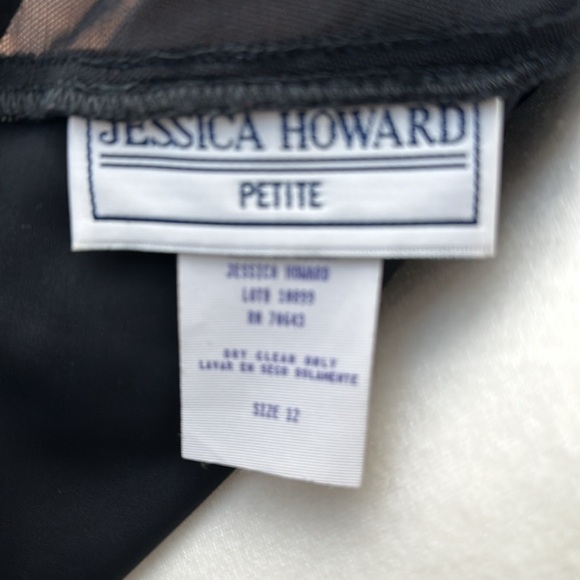 JESSICA HOWARD | Velvet Dress | Black | Size 12P - Picture 9 of 14